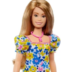 Barbie - Muñeca Barbie Fashionista con vestido de flores y accesorios de moda ㅤ