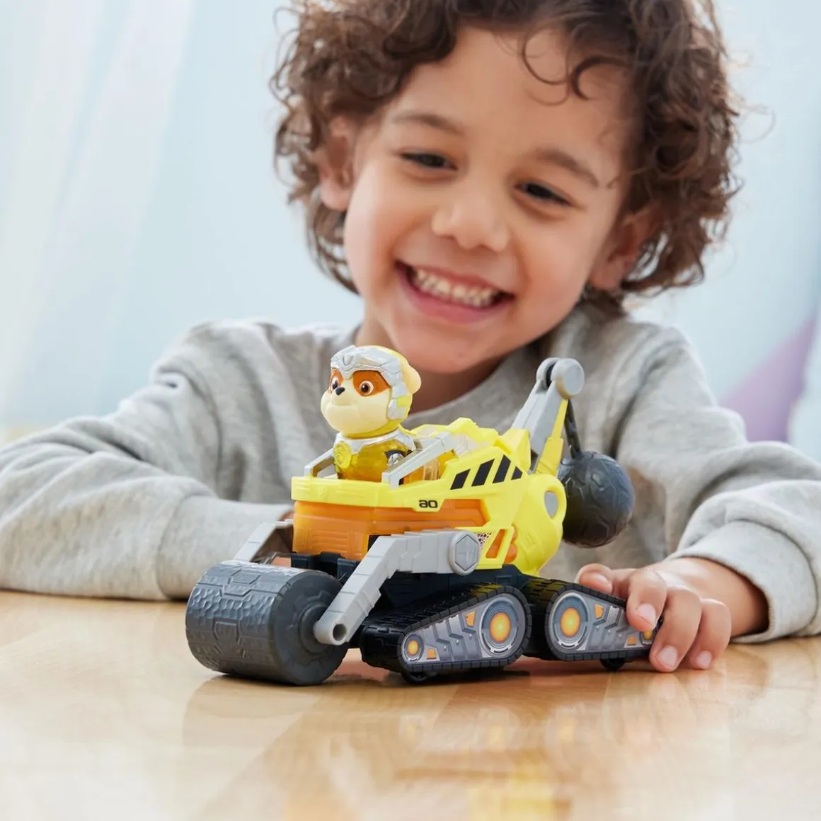 Energía - Patrulla Canina - Camión de construcción de juguete con figura de acción, luces y sonidos ㅤ