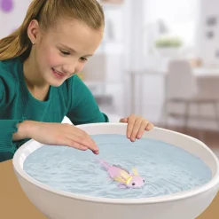 Fingerlings - Baby Axolotl Nadador