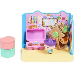 Gabby's Dollhouse - Sala de manualidades de Bebé Boxㅤ