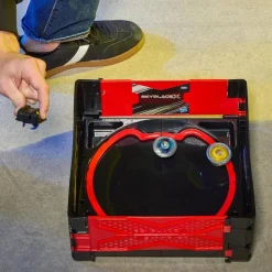 Hasbro - Beyblade - Clash and Carry Beystadium Battle Arena