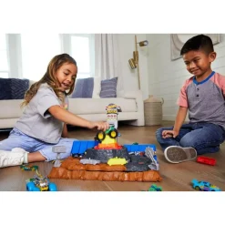 Hot Wheels - Monster Truck Ultimate Crush Yard