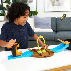Hot Wheels - Playset neumáticos para acrobacias Monster Trucks