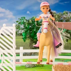 Nancy - Muñeca articulada con caballo y accesorios de cuidado ㅤ