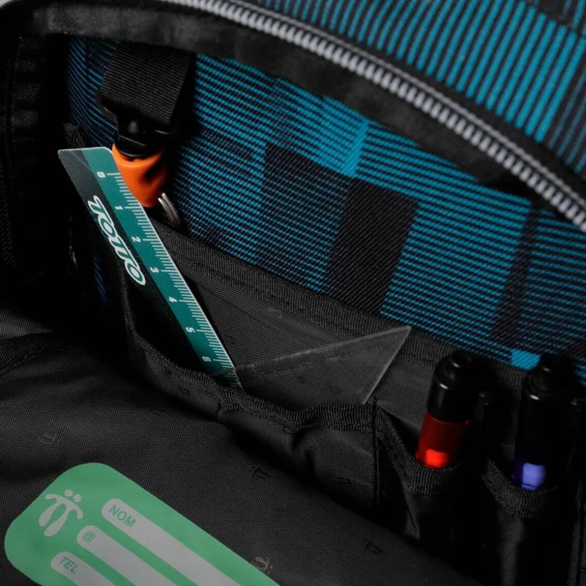 Totto - Mochila escolar con ruedas Renglones - Azul